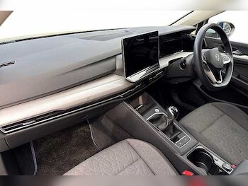 Used Volkswagen Golf 2024 for sale - 77609727: Photo