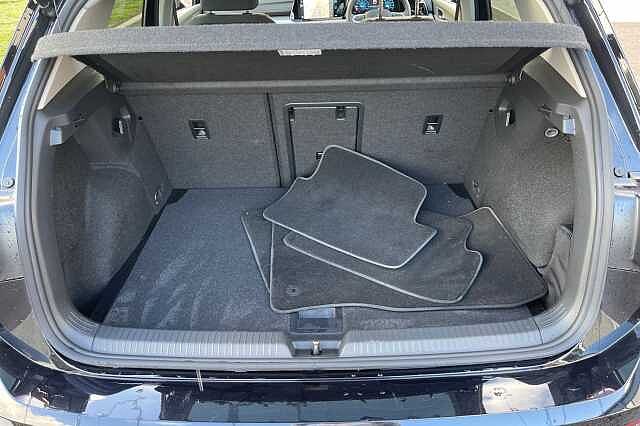 Used Volkswagen Golf 2024 for sale - 75730252: Photo 11