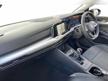 Used Volkswagen Golf 2024 for sale - 75730252: Photo