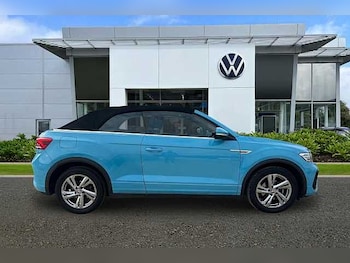 Used Volkswagen T-Roc 2022 for sale - 77609729: Photo