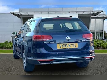 Used Volkswagen Passat 2016 for sale - 76357486: Photo