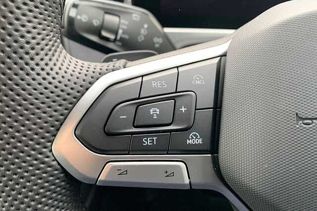 Used Volkswagen Passat 2025 for sale - 78091251: Photo 15