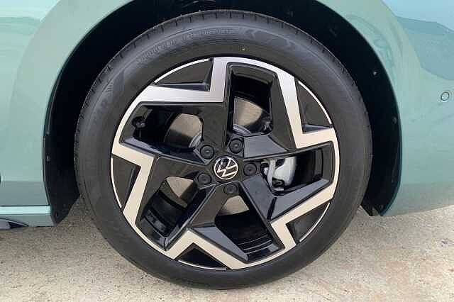 Used Volkswagen Passat 2025 for sale - 78091251: Photo 5