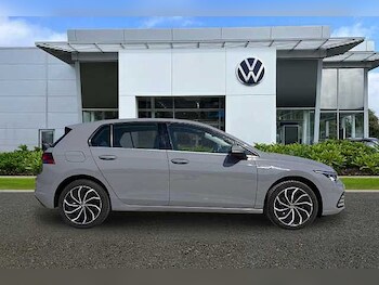 Used Volkswagen Golf 2024 for sale - 78124897: Photo