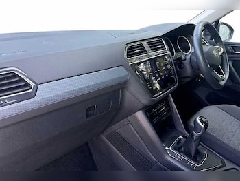 Used Volkswagen Tiguan 2024 for sale - 78956163: Photo