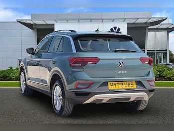 Used Volkswagen T-Roc 2022 for sale - 78852340: Photo