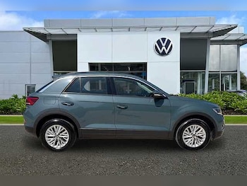 Used Volkswagen T-Roc 2022 for sale - 78852340: Photo