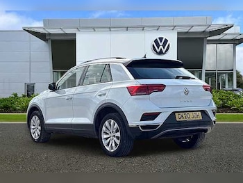 Used Volkswagen T-Roc 2020 for sale - 77872325: Photo