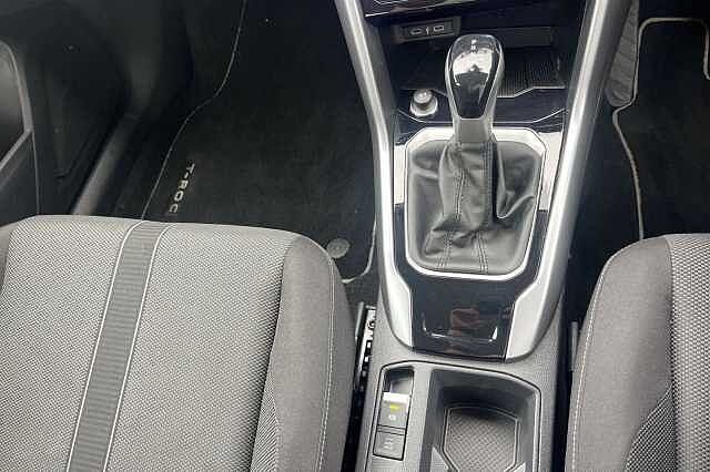 Used Volkswagen T-Roc 2023 for sale - 76040458: Photo 19