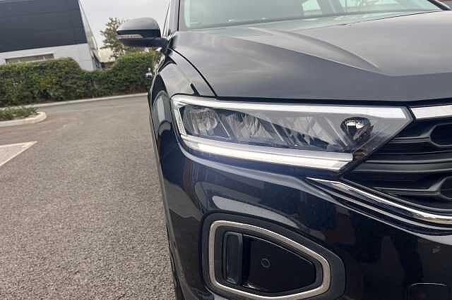 Used Volkswagen T-Roc 2023 for sale - 76040458: Photo 21