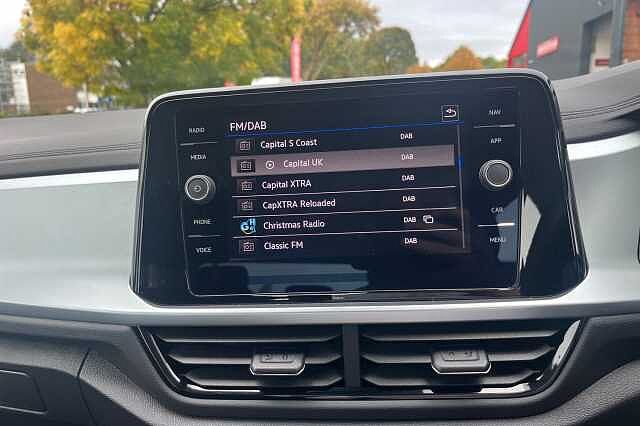 Used Volkswagen T-Roc 2023 for sale - 76040458: Photo 24