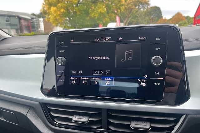 Used Volkswagen T-Roc 2023 for sale - 76040458: Photo 27