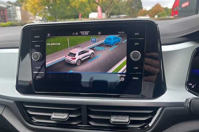 Used Volkswagen T-Roc 2023 for sale - 76040458: Photo 29