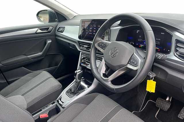 Used Volkswagen T-Roc 2023 for sale - 76040458: Photo 6