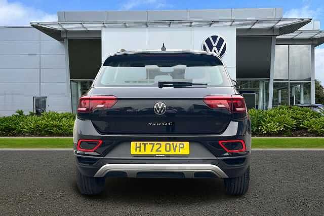 Used Volkswagen T-Roc 2023 for sale - 76040458: Photo 9