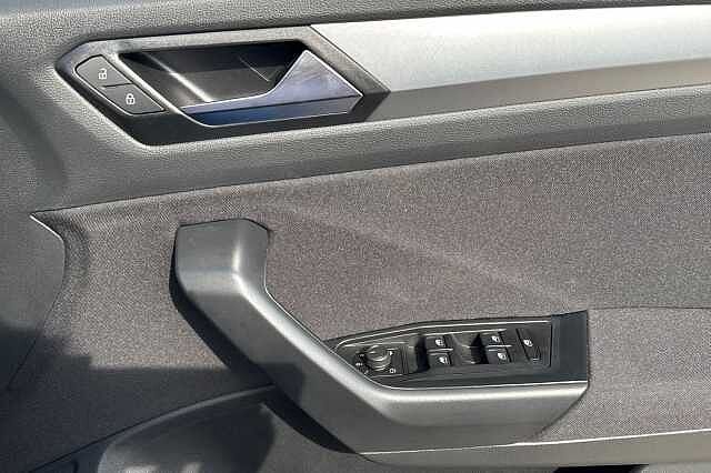Used Volkswagen T-Roc 2024 for sale - 76157397: Photo 30