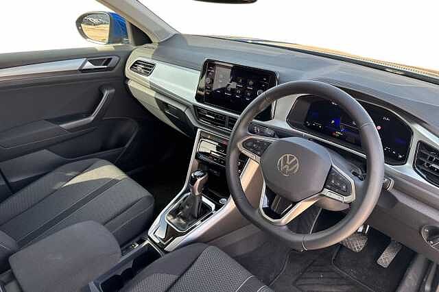Used Volkswagen T-Roc 2024 for sale - 76157397: Photo 6