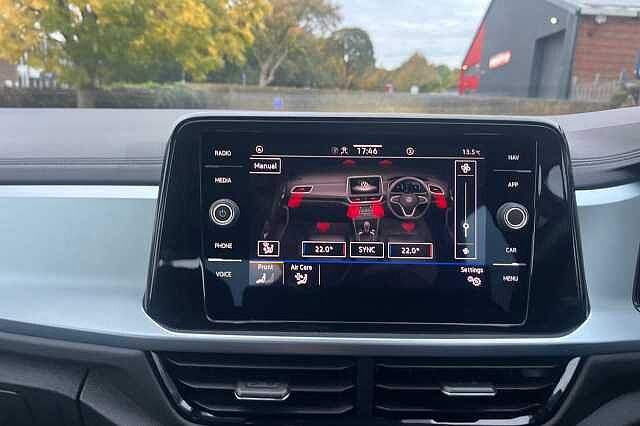 Used Volkswagen T-Roc 2022 for sale - 77409299: Photo 30