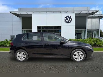 Used Volkswagen Golf 2023 for sale - 78045347: Photo