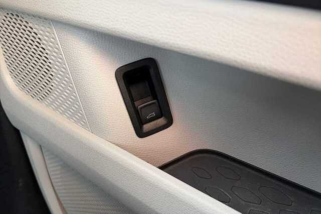 Used Volkswagen ID.Buzz 2023 for sale - 78213306: Photo 24