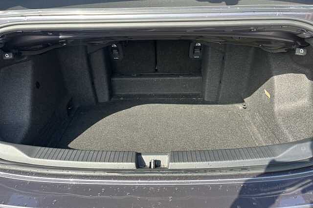 Used Volkswagen T-Roc 2023 for sale - 76157396: Photo 11