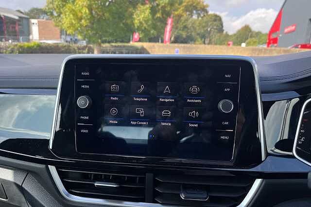 Used Volkswagen T-Roc 2023 for sale - 76157396: Photo 13