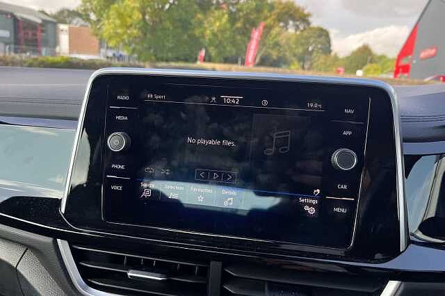 Used Volkswagen T-Roc 2023 for sale - 76157396: Photo 33