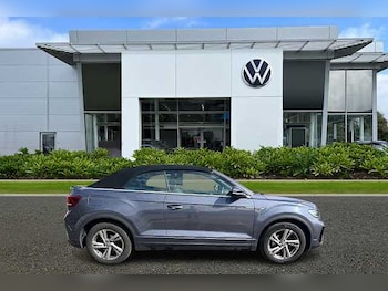 Used Volkswagen T-Roc 2023 for sale - 76157396: Photo 4