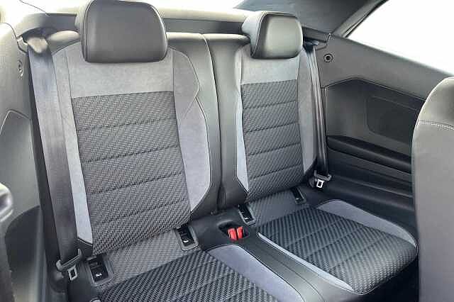 Used Volkswagen T-Roc 2023 for sale - 76157396: Photo 8