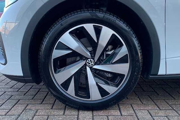 Used Volkswagen ID.5 2023 for sale - 74779817: Photo 5