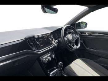 Used Volkswagen T-Roc 2021 for sale - 75044025: Photo