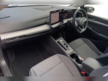 Used Volkswagen Golf 2025 for sale - 76245854: Photo 2