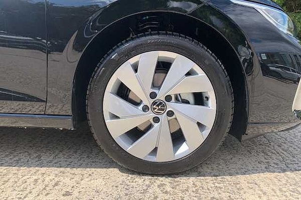 Used Volkswagen Golf 2025 for sale - 76245854: Photo 5