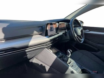 Used Volkswagen Golf 2023 for sale - 76006066: Photo 2