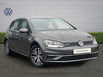 Used Volkswagen Golf 2018 for sale - 78726708: Photo