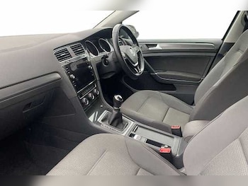 Used Volkswagen Golf 2018 for sale - 78726708: Photo