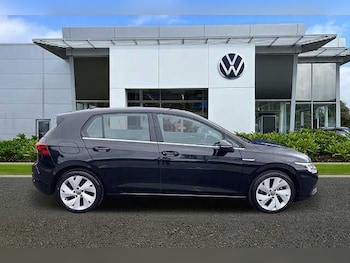 Used Volkswagen Golf 2021 for sale - 76030125: Photo