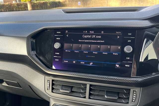 Used Volkswagen T-Cross 2022 for sale - 76193381: Photo 24