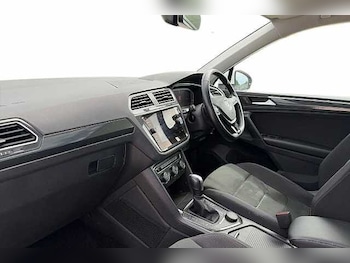 Used Volkswagen Tiguan 2019 for sale - 78459270: Photo