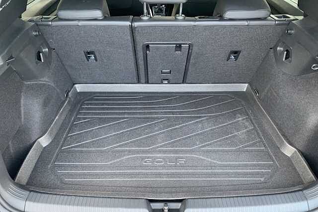 Used Volkswagen Golf 2025 for sale - 76422478: Photo 11
