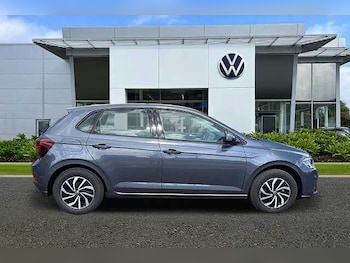 Used Volkswagen Polo 2024 for sale - 75760881: Photo