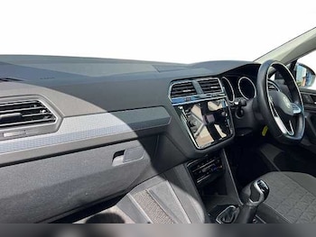 Used Volkswagen Tiguan 2022 for sale - 75760880: Photo
