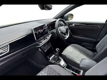 Used Volkswagen T-Roc 2022 for sale - 74871424: Photo
