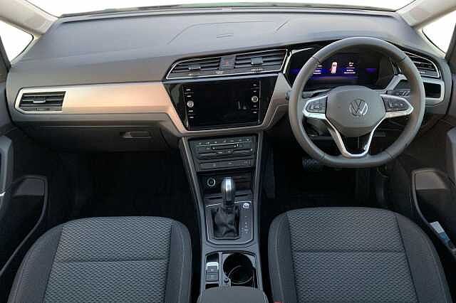 Used Volkswagen Touran 2025 for sale - 77328942: Photo 10
