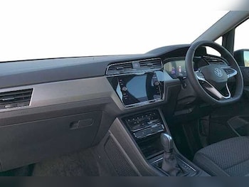 Used Volkswagen Touran 2025 for sale - 77328942: Photo