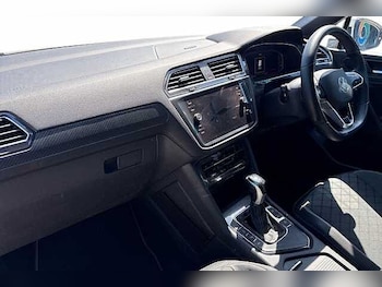 Used Volkswagen Tiguan Allspace 2022 for sale - 78124899: Photo