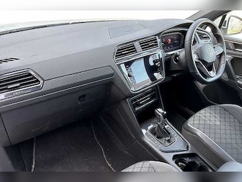 Used Volkswagen Tiguan 2022 for sale - 77735513: Photo
