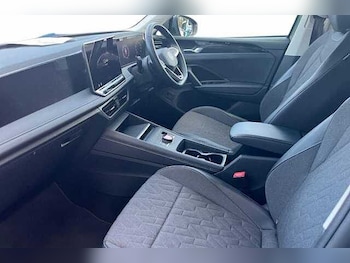 Used Volkswagen Tiguan 2024 for sale - 76542309: Photo