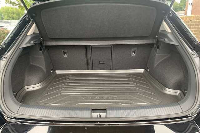 Used Volkswagen T-Roc 2025 for sale - 76436612: Photo 11