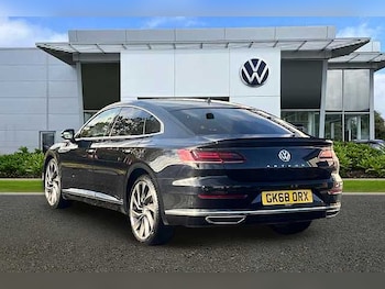 Used Volkswagen Arteon 2018 for sale - 76352587: Photo